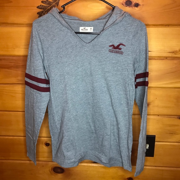 Hollister Top - Picture 1 of 5